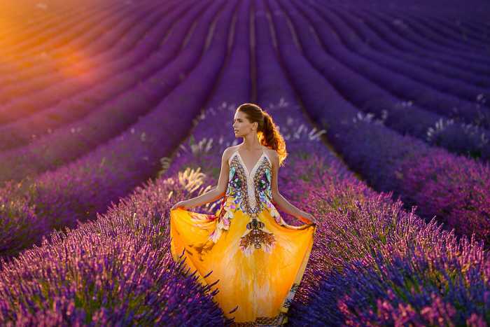10 Google Gemini AI Photo Editing Prompts for Girls to Create Magical Lavender Field Cinematic Portraits